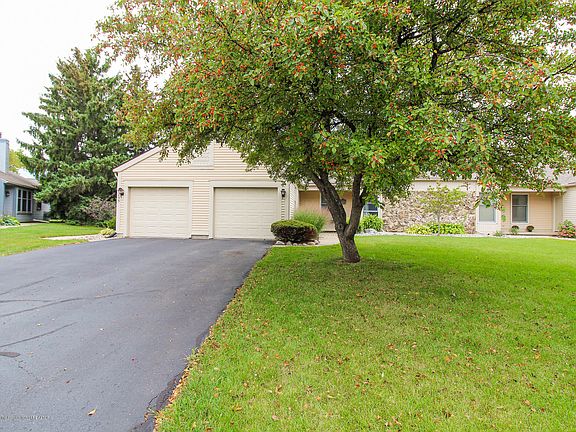 2nd image of 7235 Creekside Dr