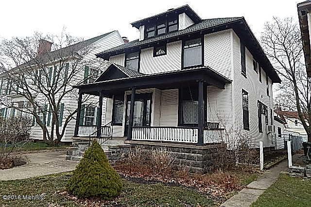1st image of 245 W Muskegon Ave