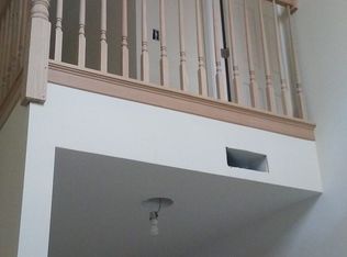 1617 Riverside Cir, Dixon, IL 61021