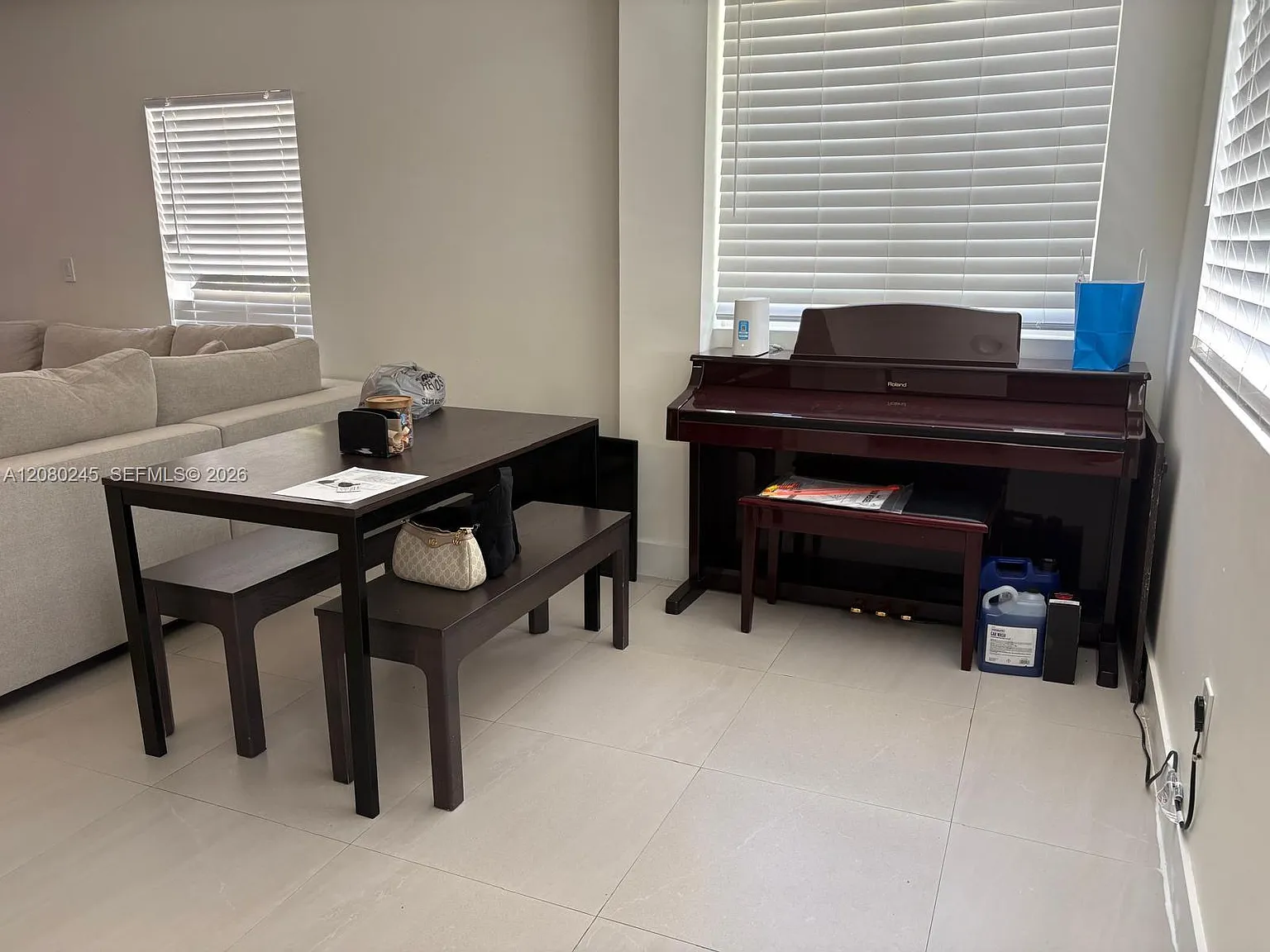 3 bed, 2.0 bath, $4,600 — Photo 3