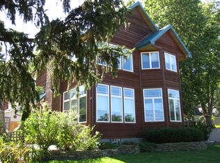 5696 Lakeview Ter, Lake View, NY 14085