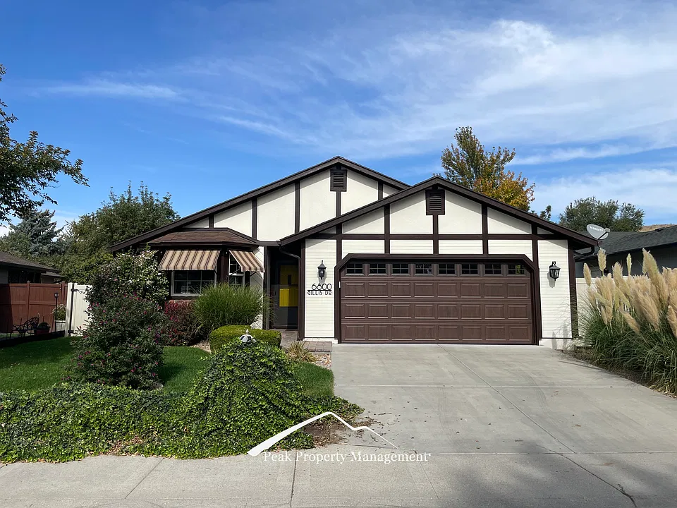6800 W Gillis Dr