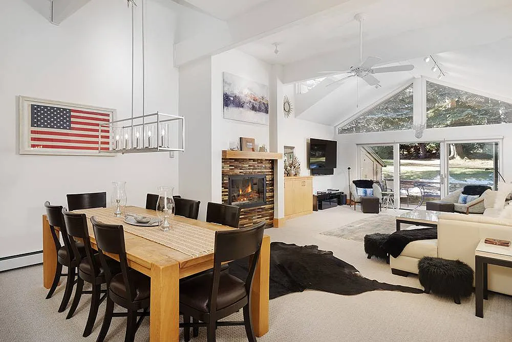 3 bed, 2002 sqft, $40,000 — Photo 3