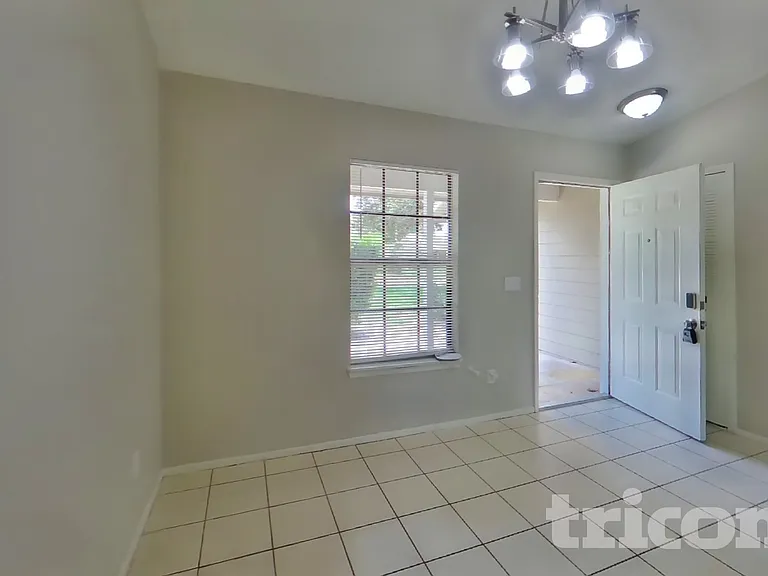 8008 Windy Hill Way — Photo 5
