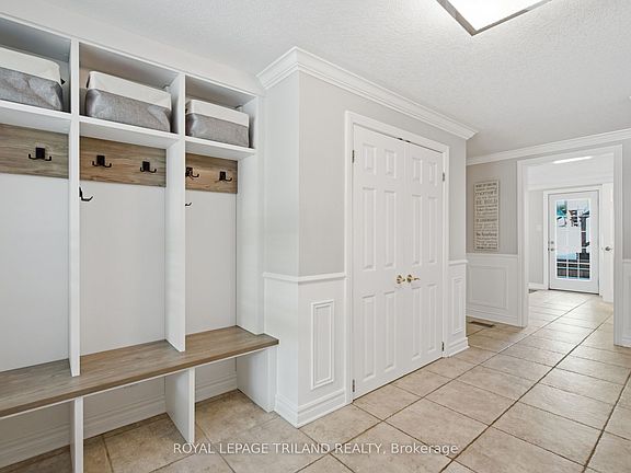 4th image of 5 Queen Mary Cres