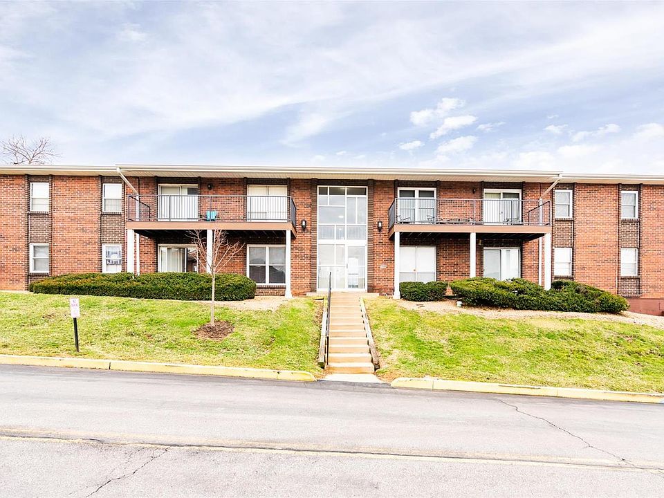 1st image of 10344 Forest Brook Ln APT B
