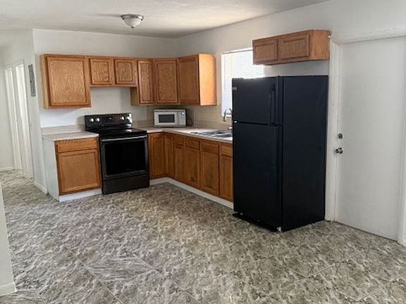 4th image of 2840 NW 15th Ct APT 1