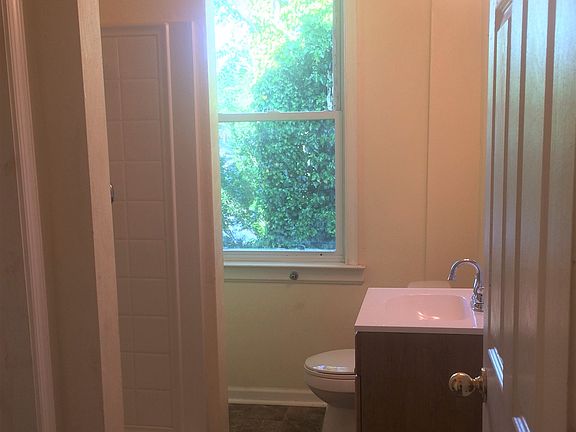 3rd image of 1611 Charleston Ave #B