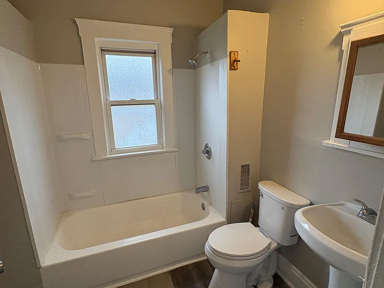 12531 Forest Ave #2 — Photo 7