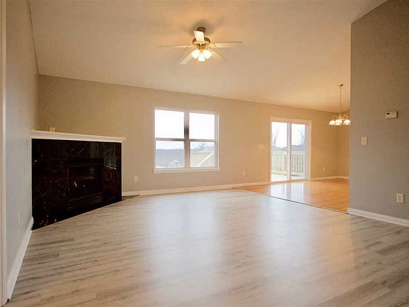 4th image of 4483 Kidwell Ln