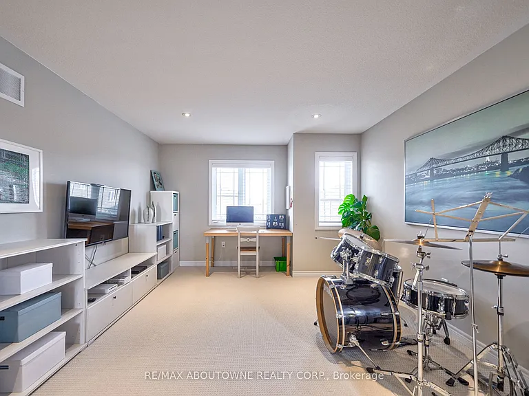 195 Greti Dr #UPPER — Photo 24