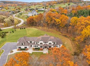 2606 Harvestmoon Ln, Burlington, ON L7P 0N5