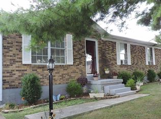 1904 Wings Nolk St, Paris, KY 40361