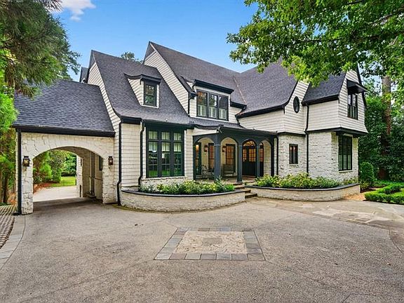 2nd image of 3303 Habersham Rd NW