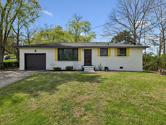2nd image of 3215 Leswood Ln