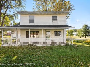2402 E Maple Rapids Rd, Saint Johns, MI 48879