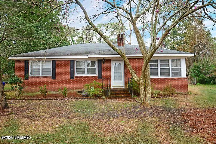 2605 Crockett Dr