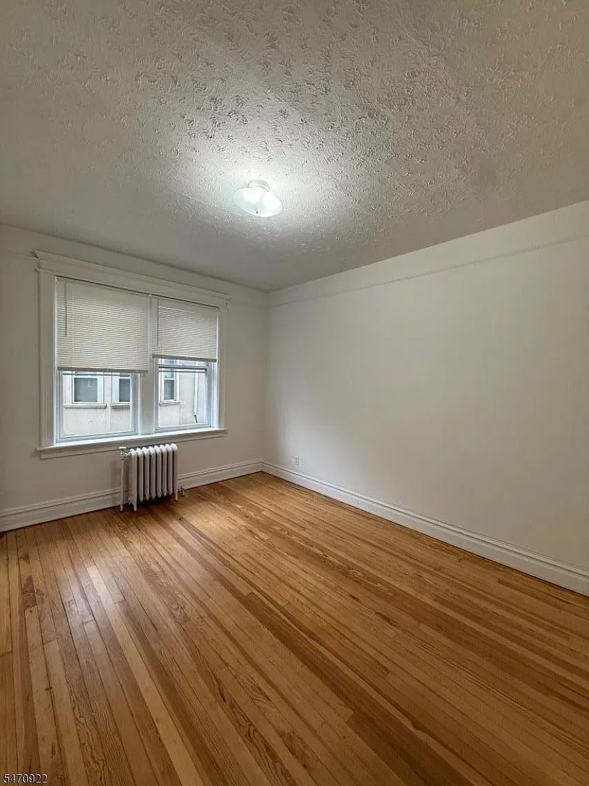 1 bed, 1.0 bath, $1,700 — Photo 1