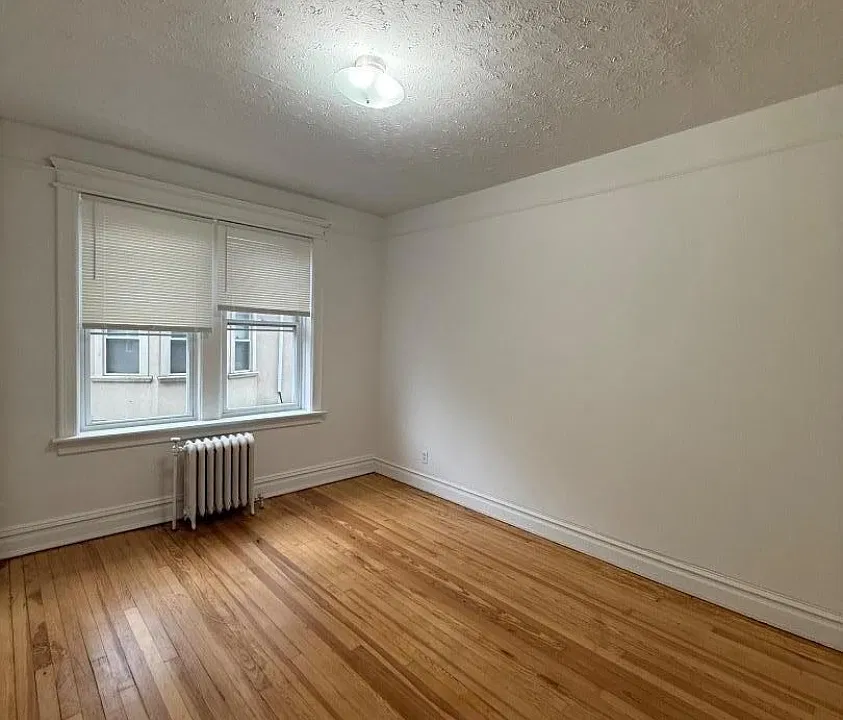 214 Lawton Ave