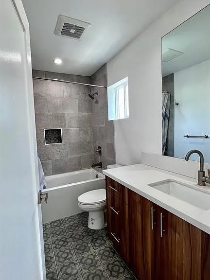 5635 Klump Ave #1/2 — Photo 23