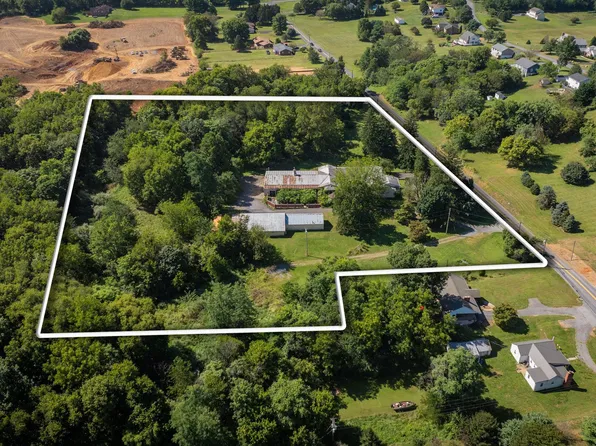 2148 Delmar Orchard Rd, Martinsburg, WV 25403