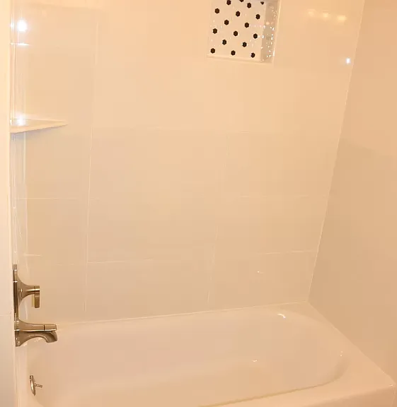 910 W York Ave — Photo 34