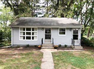 23940 N Lakeside Dr, Lake Zurich, IL