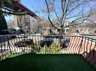 2237 27th St #2, Astoria, NY 11105
