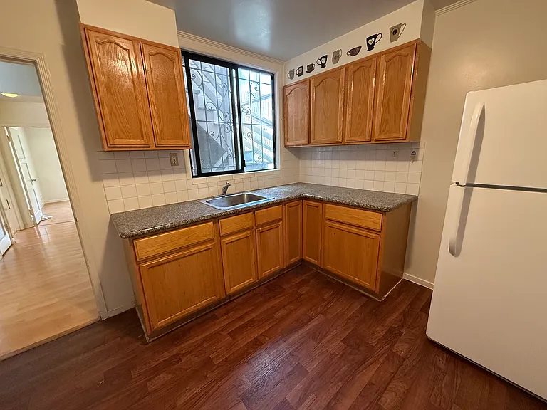 2422 Cabrillo St #2420 — Photo 9