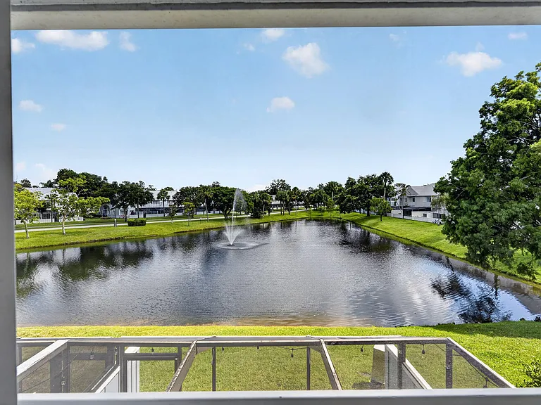 6254 Riverwalk Ln #5 — Photo 5