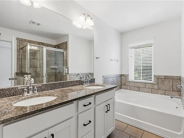5372 Brooklands Dr — Photo 18