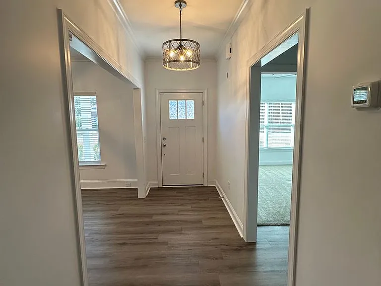 134 Blandford Xing — Photo 2