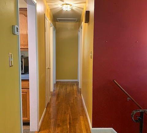 5th image of 14815 Ashdale Ave