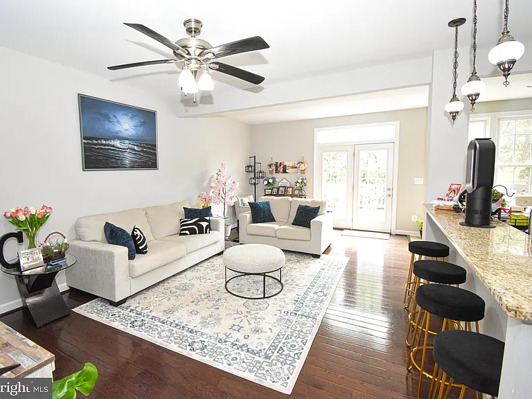 21268 Park Grove Ter — Photo 14