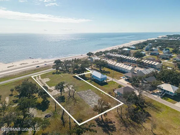 530 Beach Blvd, Biloxi, MS 39530