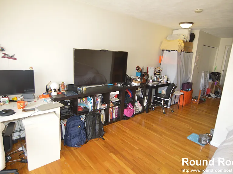 383 Langley Rd #5A — Photo 4