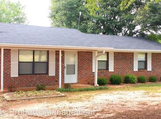 354 Reed Rd, West Point, GA 31833