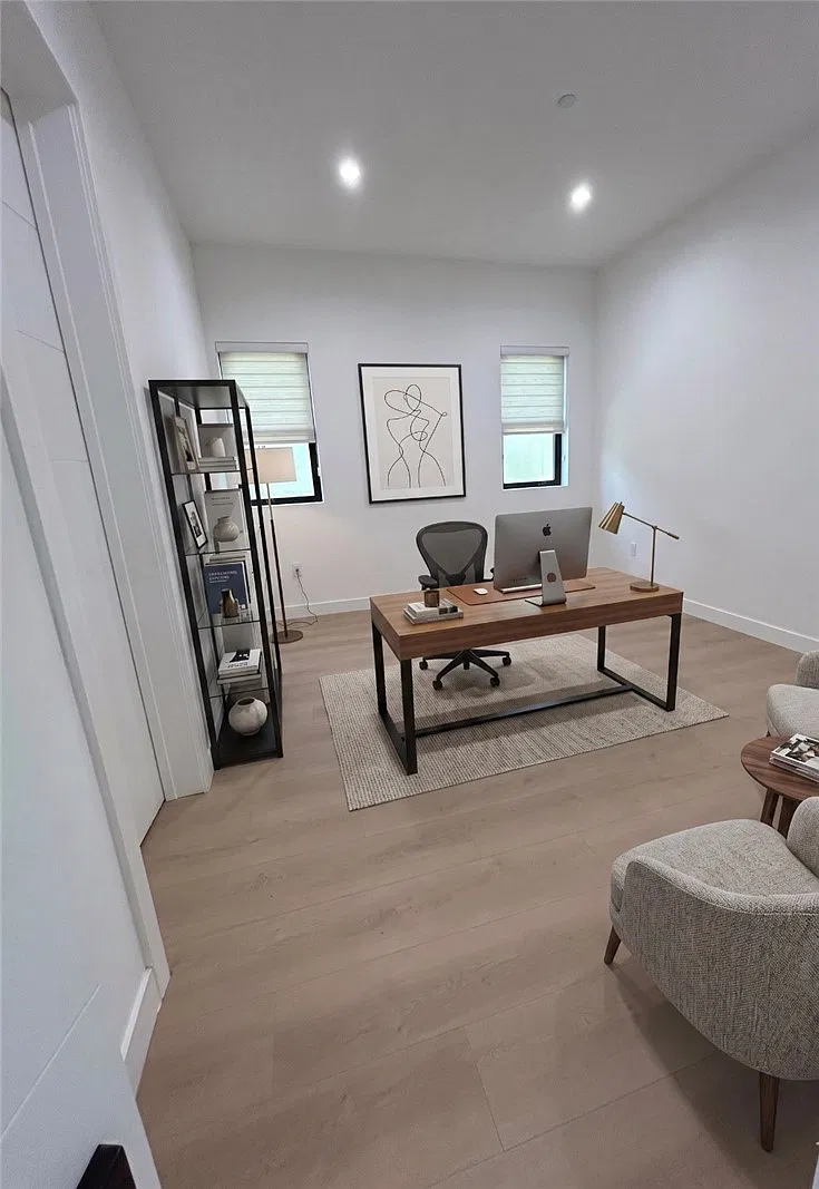 3 bed, 1463 sqft, $4,574 — Photo 4
