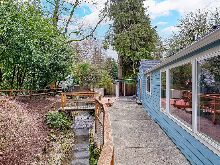 4824 SW Shattuck Rd — Photo 15