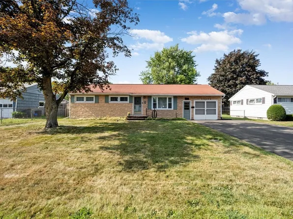 209 Lawdon St, North Syracuse, NY 13212