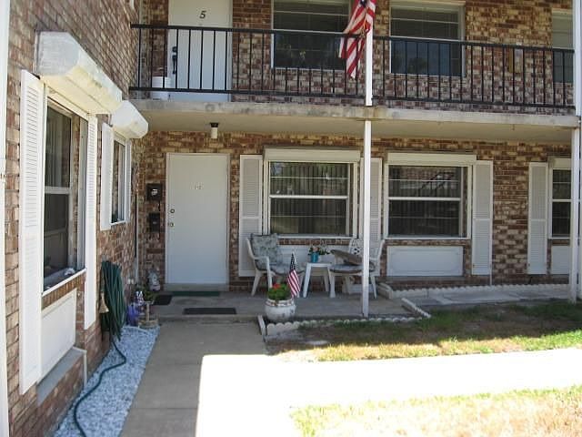 1st image of 190 E Olmstead Dr Unit I2