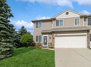 562 84th St, West Des Moines, IA 50266