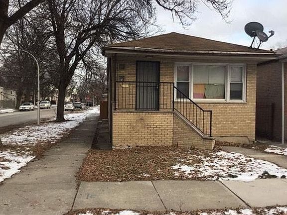 3rd image of 2058 W 67th Pl
