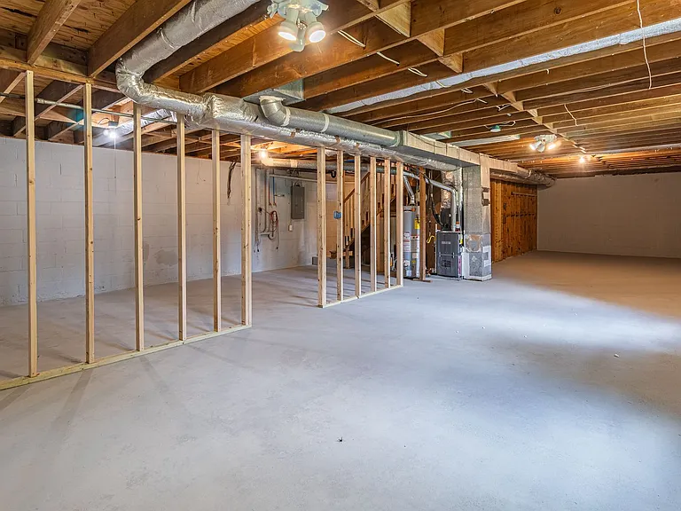 1115 Washington Ave — Photo 26