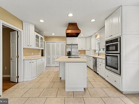 4th image of 420 Allendale Way