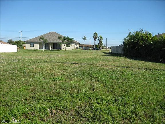 2nd image of 1411 NE 7th Place Cpe