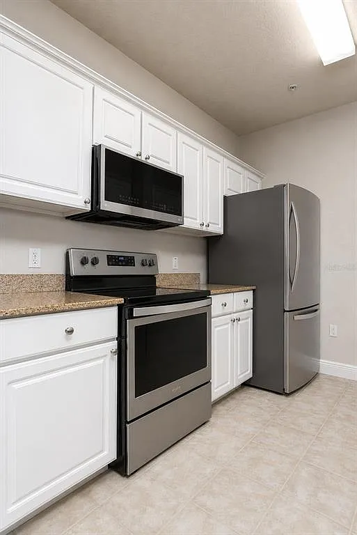 Building Photo - 417 Southern Pecan Cir #205