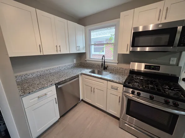 842 24th St, Newport News, VA 23607