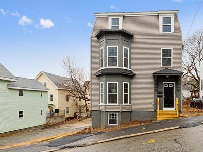 20 Hillside St, Haverhill, MA, 01832