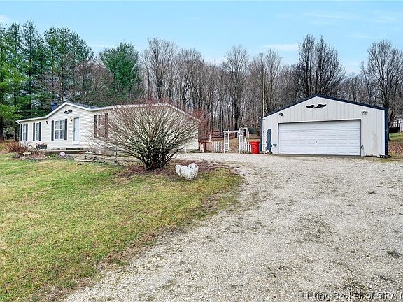 5th image of 6705 Harrison Trail NE